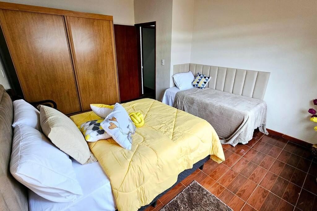 הוילה טיראדנטס Casa Dos Coelhos, 750M Do Centro, Ate 12 Pessoas מראה חיצוני תמונה